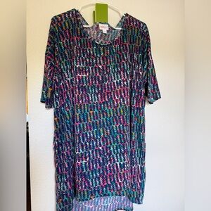 LuLaRoe Multicolor Leaf Pattern Irma tunic